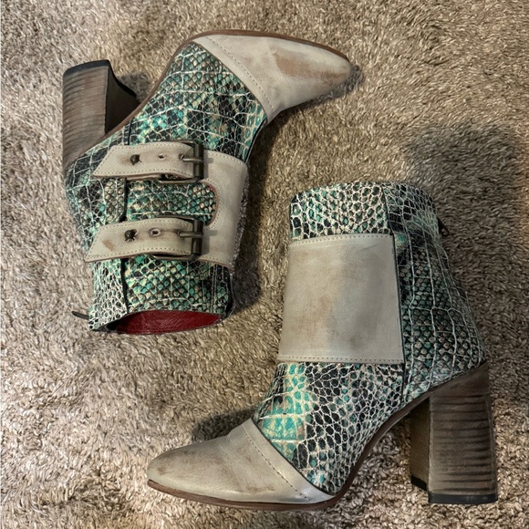 Freebird - Picture 5 of 7